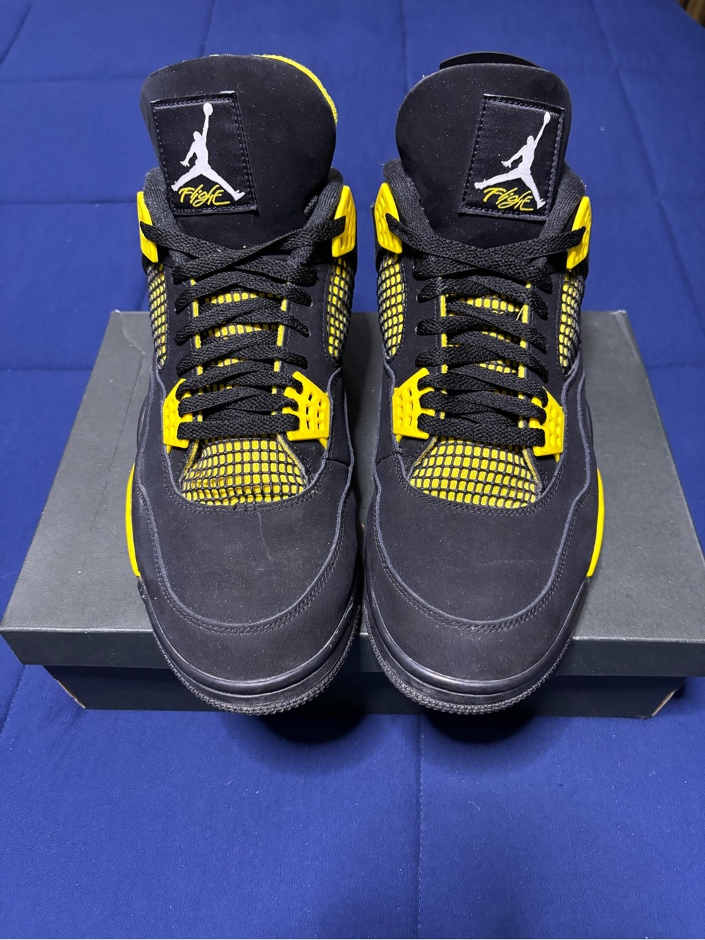 Jordan 4 Retro Thunder 2023 Size 15
